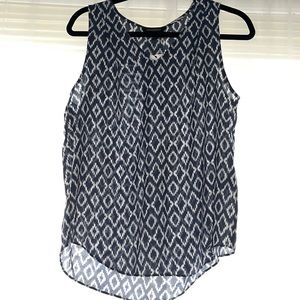 Banana Republic Navy and White Patterned Workwear Tank- Size Medium